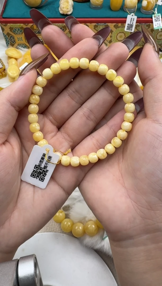 琥珀未镶嵌珠宝奇石XD1195