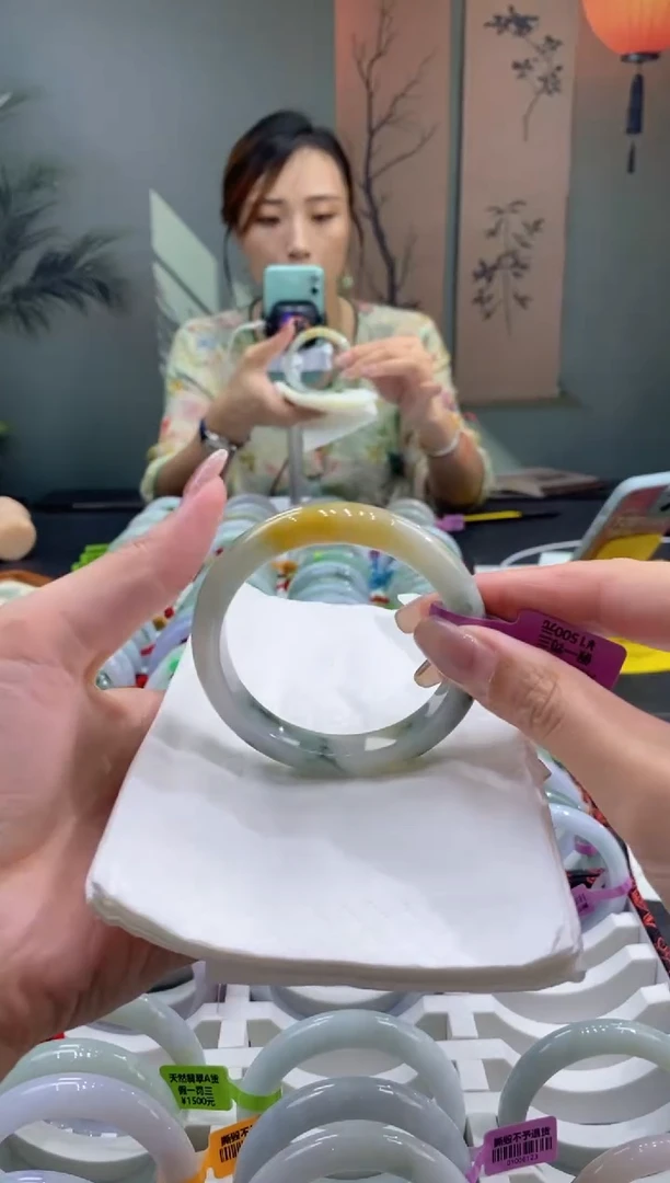 未镶嵌手镯翡翠000039427