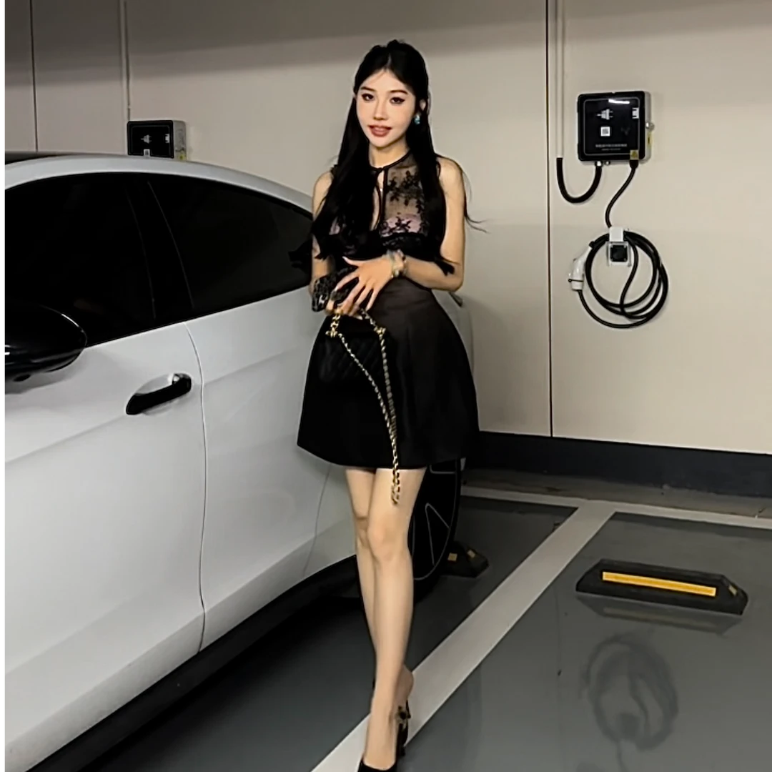 2025多多黑色纯欲性感镂空蕾丝无袖打底背心气质连衣裙女包臀裙