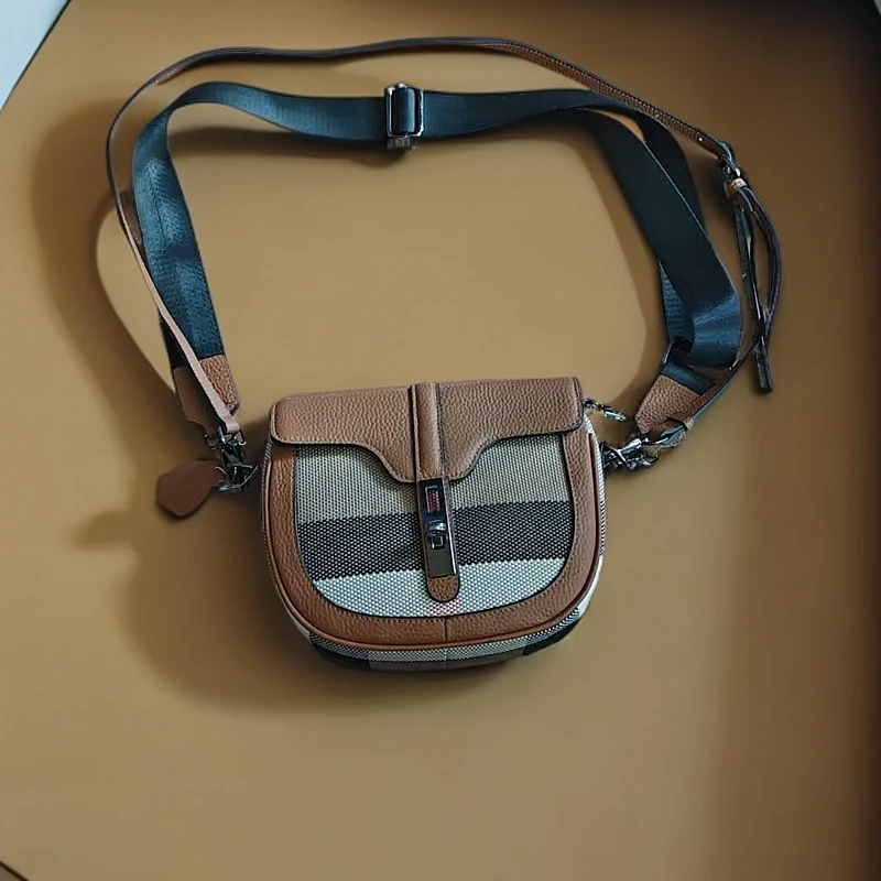 百搭头层牛皮休闲轻奢女士新款时尚斜跨包8320