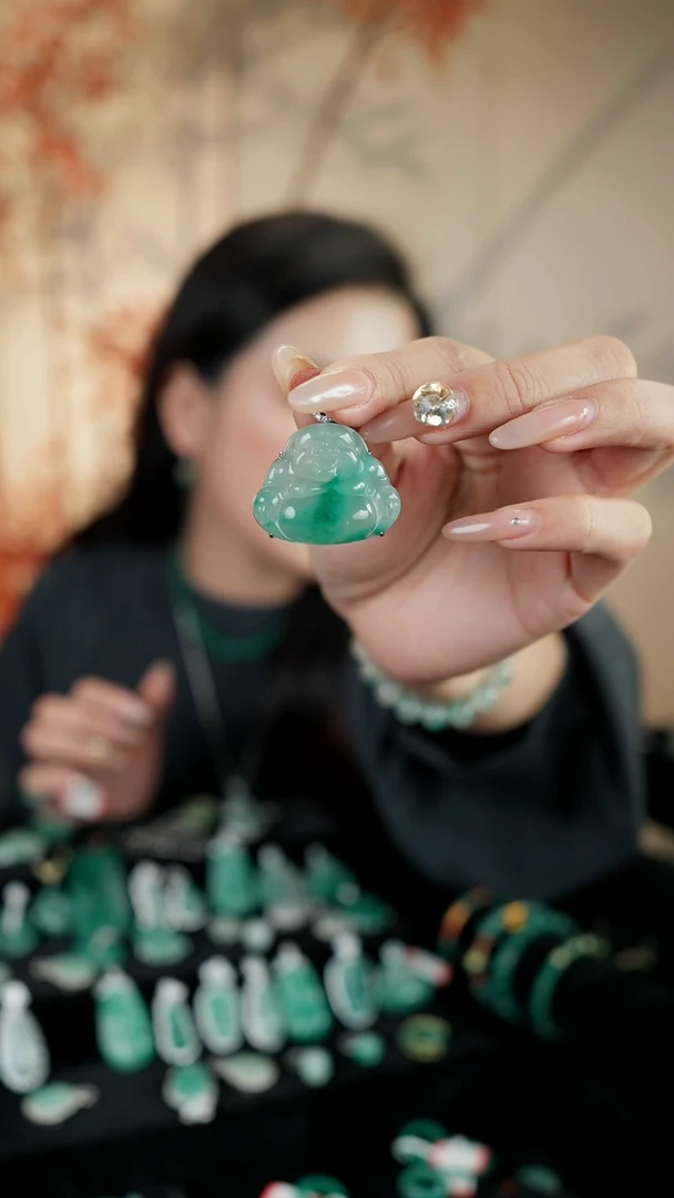 未镶嵌石英质玉（非洲翠）珠宝奇石玉佛公