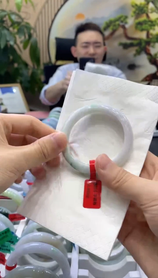 翡翠手镯未镶嵌00000004267