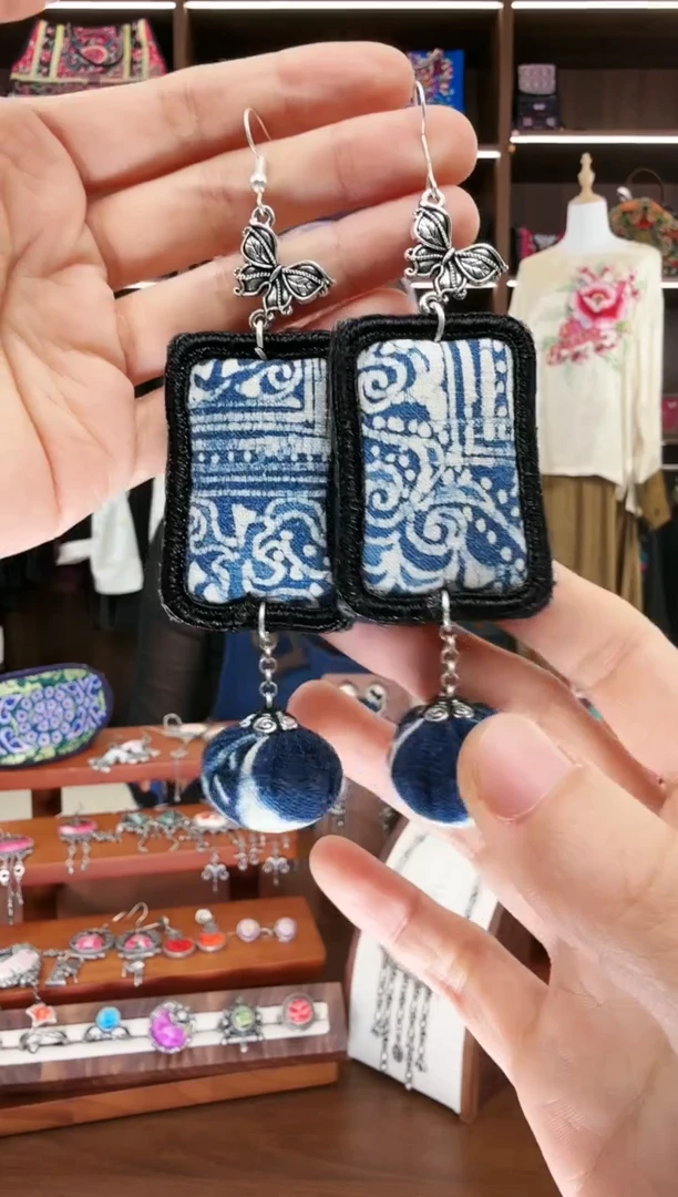 【闪购商品】织绣139蚩梦苗族古绣
