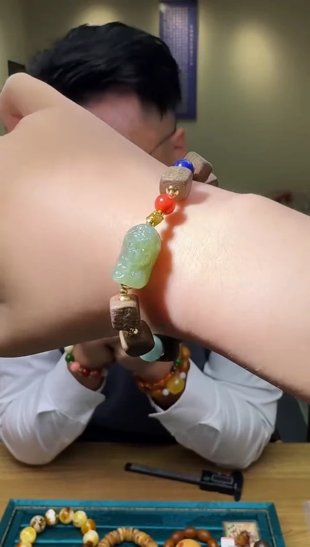 沉香手串多样性发一件 365