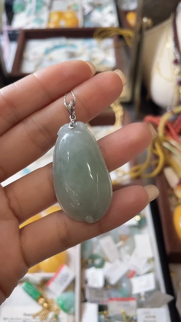 【闪购商品】翡翠吊坠(不含链)18K金镶嵌吊坠