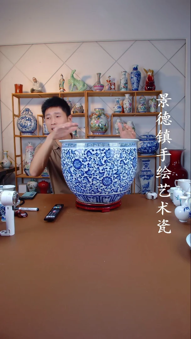 现代景德镇手工手绘陶瓷摆件42