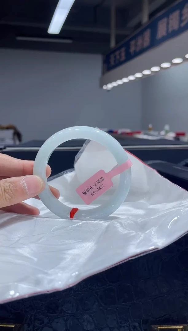 未镶嵌手镯翡翠8 5556！！！！！