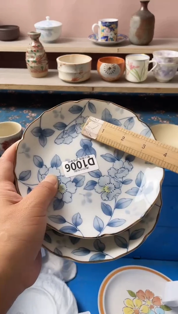 瓷片沈****兔瓷器瓷器D1006