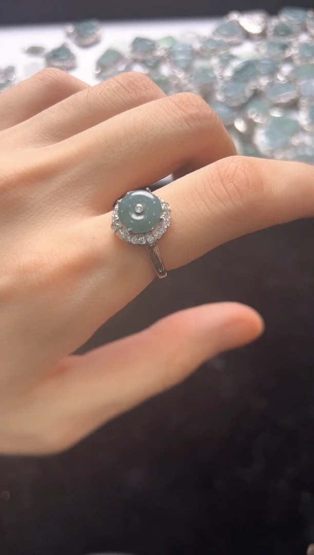 颈饰未镶嵌翡翠天然A货翡翠平安扣戒指