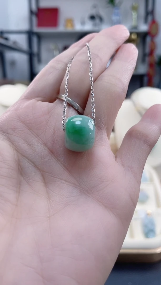 颈饰未镶嵌翡翠天然缅甸翡翠A货 路路通(一物一证) +银链