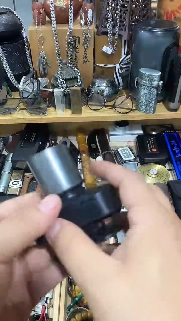 瓷片闪购商品  如图所示