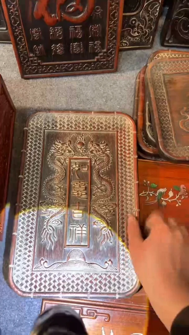 【闪购商品】非洲紫檀（红花梨）36x24cm赏盘