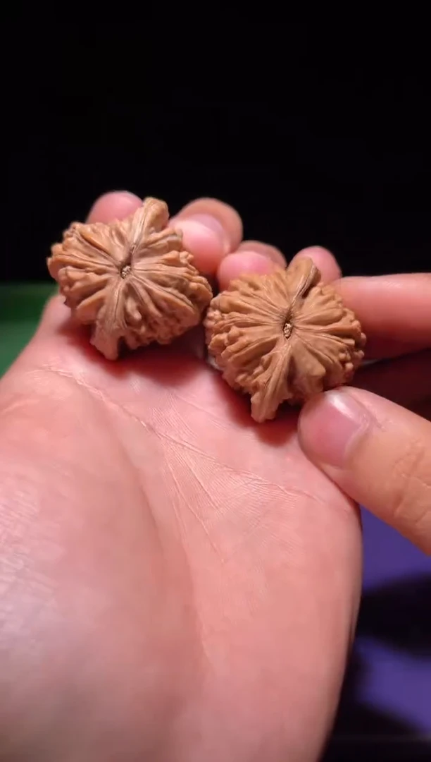 吊坠文玩核桃8号楼子40