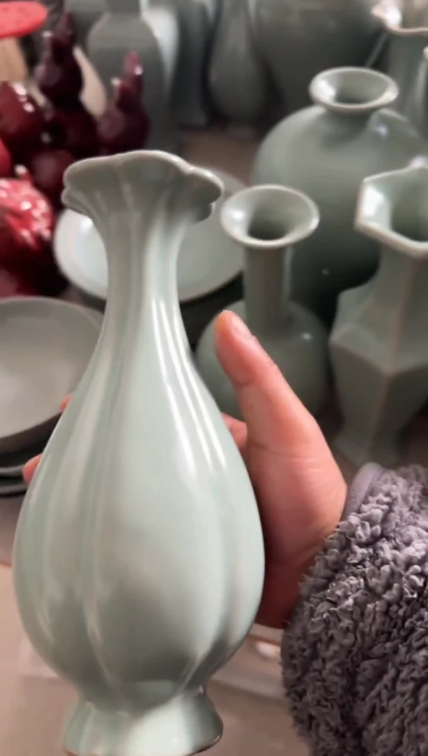 汝瓷平顶山汝瓷产品  海棠瓶