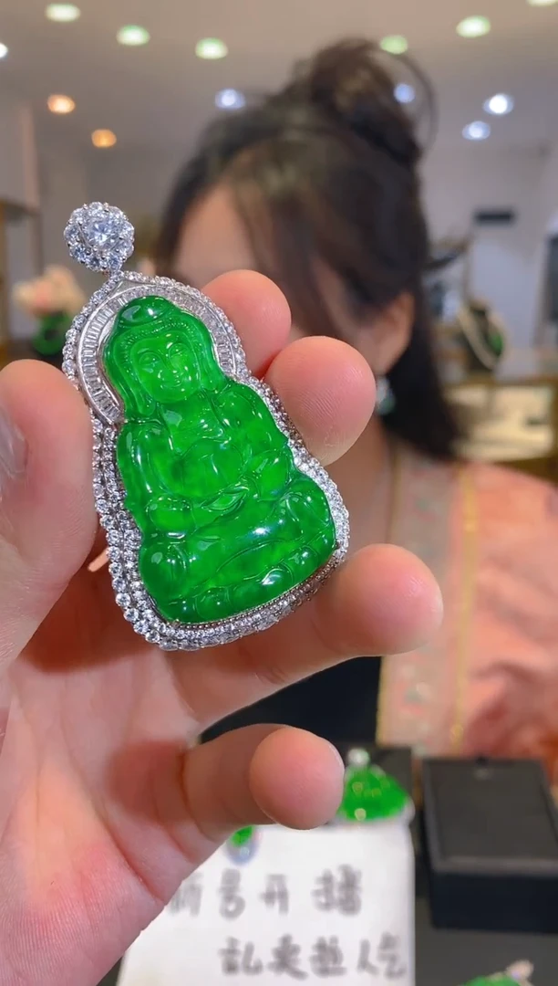 吊坠(赠链)银S925镶嵌翡翠翡翠a货多样性发