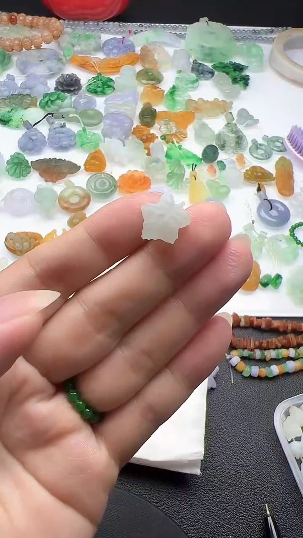 定制翡翠未镶嵌天然A货翡翠毛货不退不换