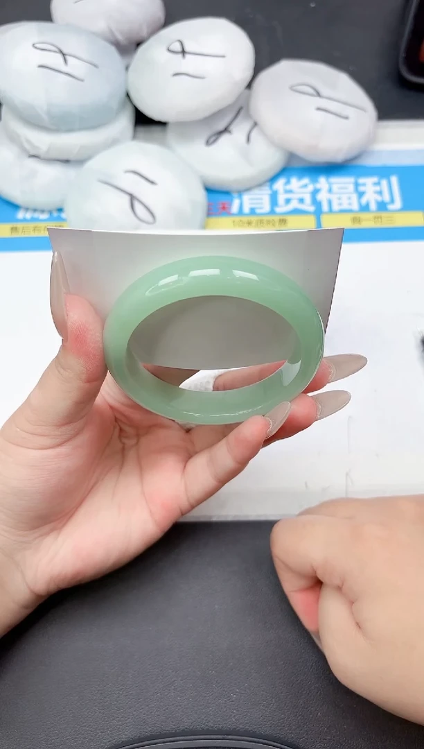 未镶嵌手镯石英质玉120-56.3