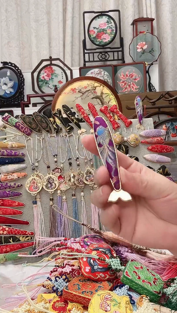 扇子苏绣作品手工小夹子