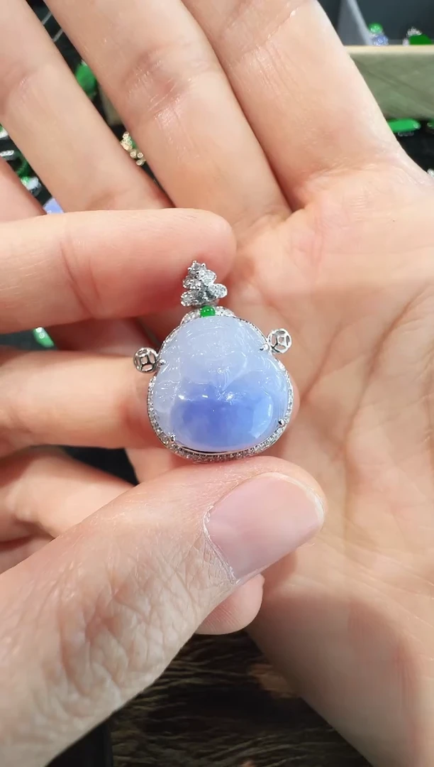 颈饰18K金镶嵌翡翠00008800