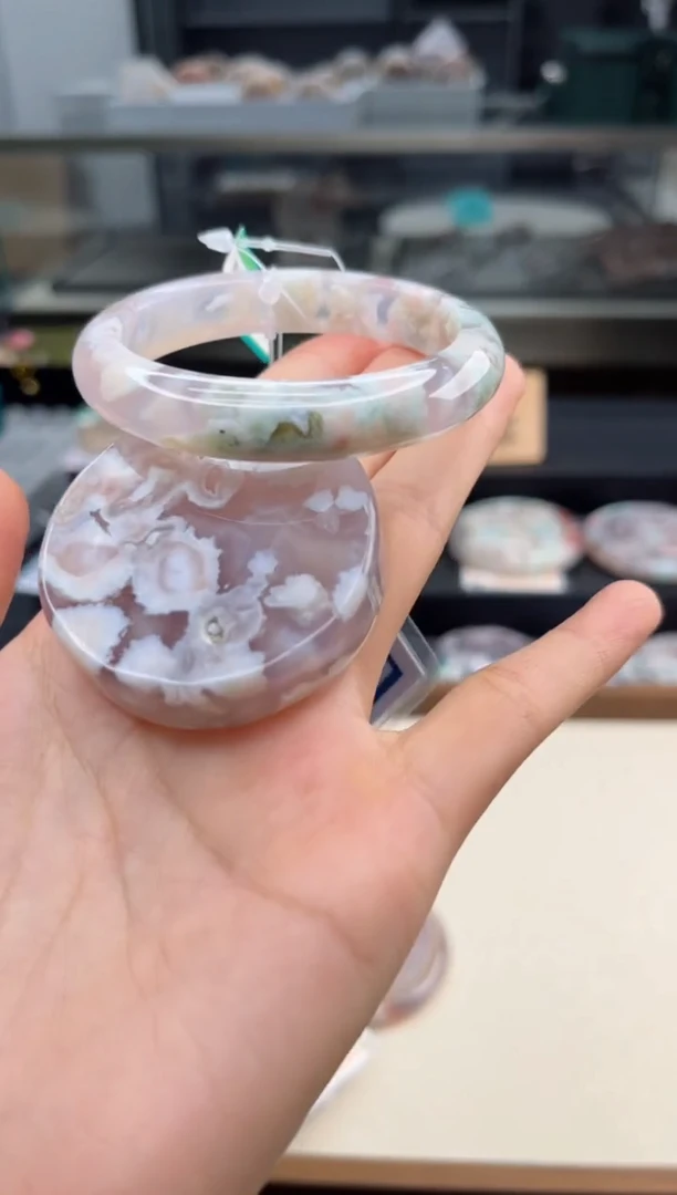 石英质玉手镯未镶嵌52圈口（赠送镯心）6330013