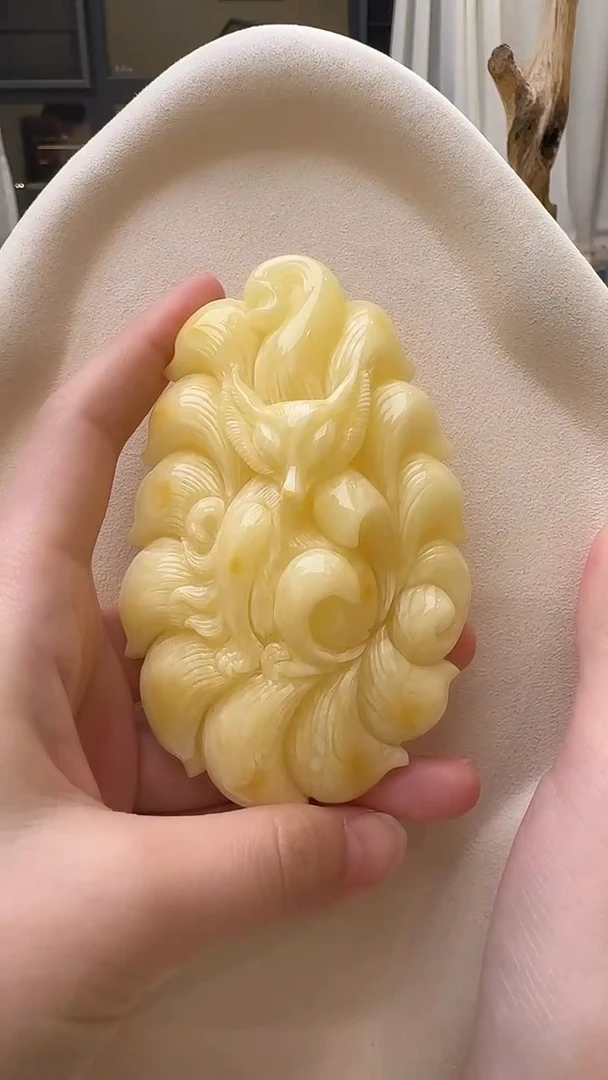 琥珀颈饰未镶嵌吊坠