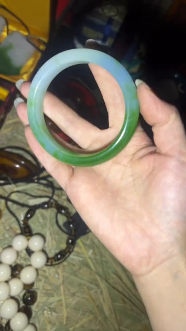 翡翠手镯未镶嵌闪购高端商品链接