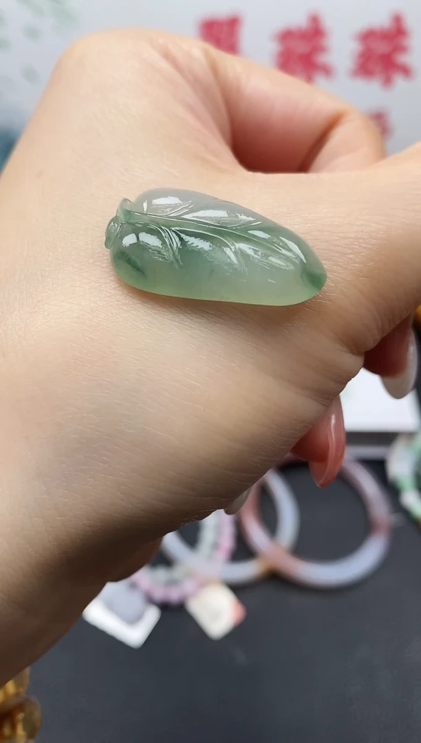 定制翡翠未镶嵌翡翠毛货~