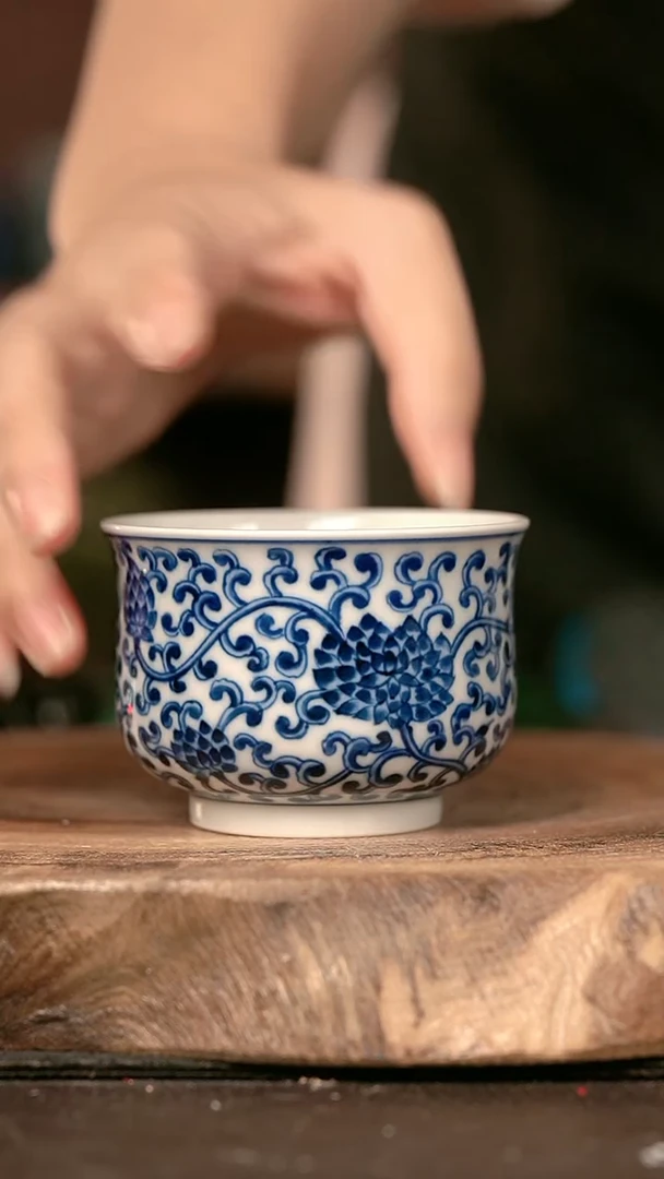 手绘手绘纯手绘高温现代瓷 气  好运连连高炉杯100cc
