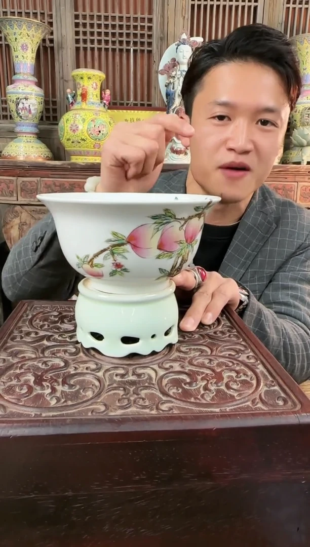 【闪购商品】摆件陶瓷 摆件 寿桃 转心赏碗