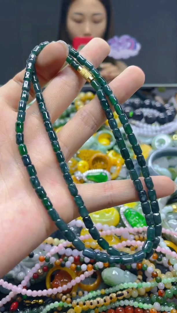 颈饰未镶嵌翡翠4MM/H/翡翠A货，一件也是批发价