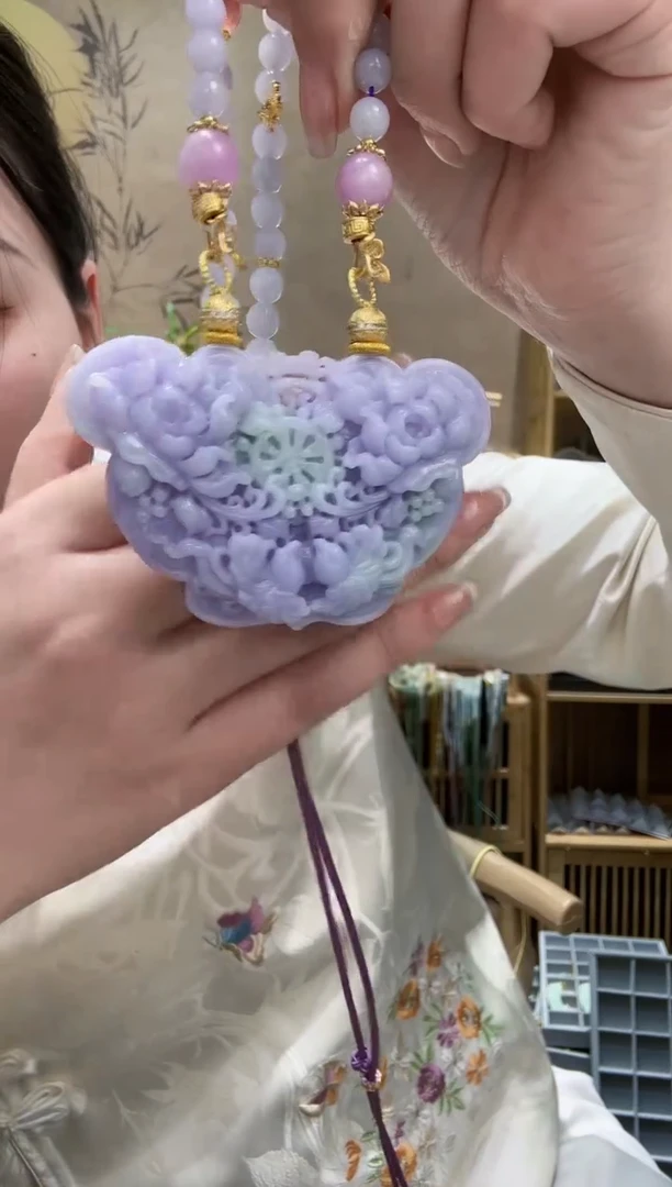 【闪购商品】翡翠颈饰未镶嵌吊坠