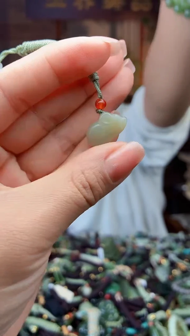 颈饰未镶嵌和田玉多样性发货拍一发一