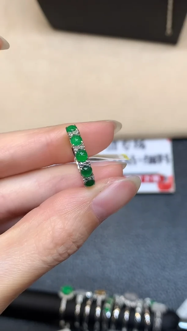 18K金镶嵌戒指翡翠14【无鉴赏期】蛋面【无服务费