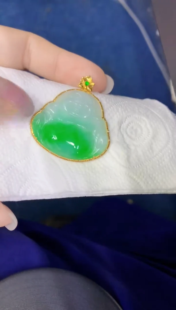 颈饰18K金镶嵌翡翠缅甸天然翡翠A货