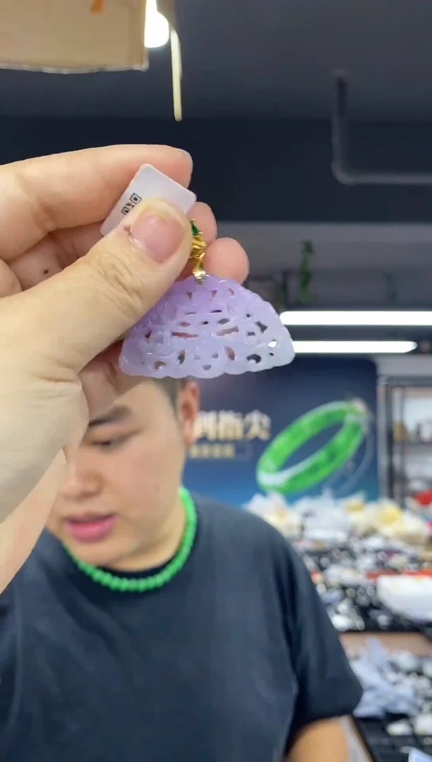 颈饰未镶嵌翡翠多样性发其一颜色微差