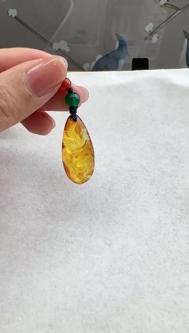 【闪购商品】琥珀裸石未镶嵌10205300-吊坠