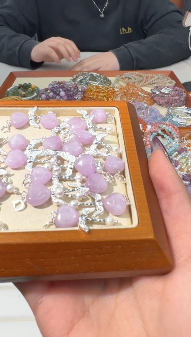 【闪购商品】水晶手链银S925镶嵌E012紫锂辉爱心魔法棒