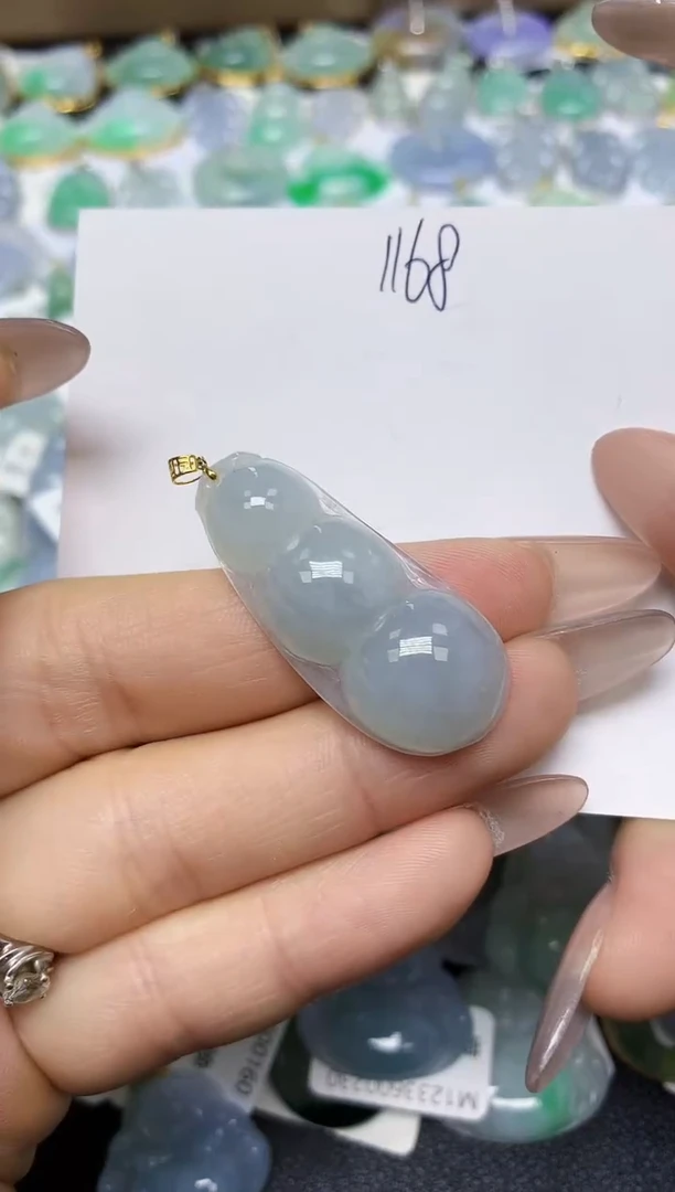 翡翠未镶嵌颈饰天然翡翠A货