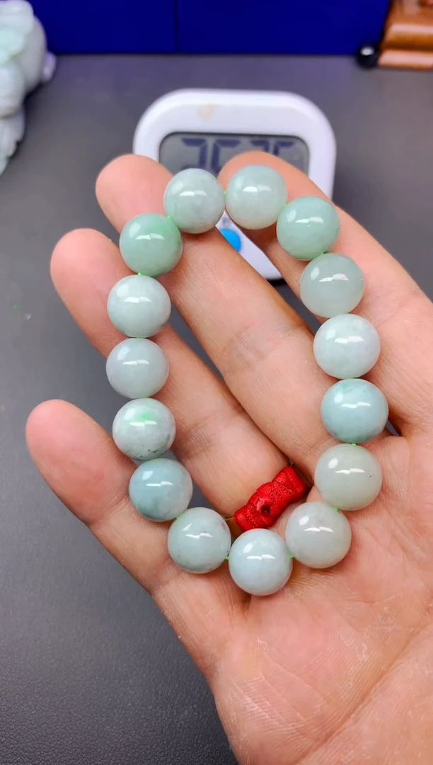颈饰未镶嵌翡翠月*手串