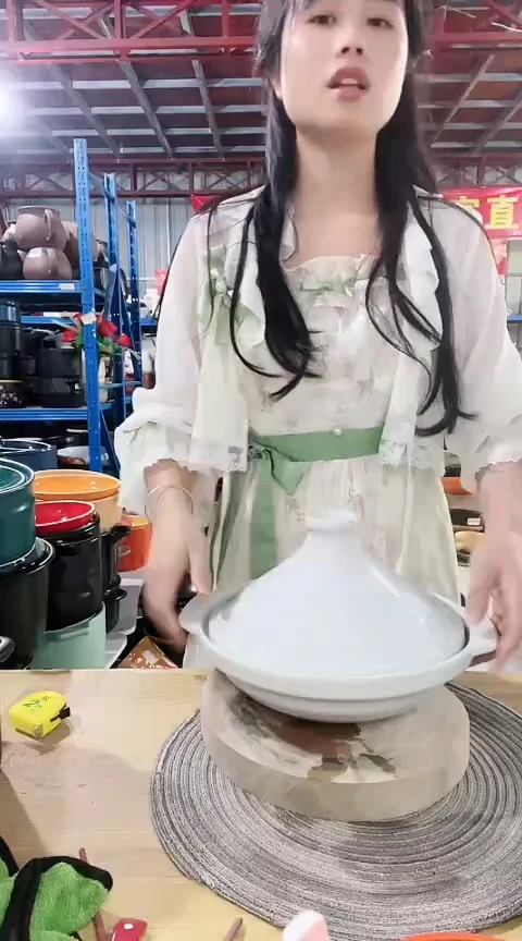 瑕疵白色塔基锅不圆盖晃动色差