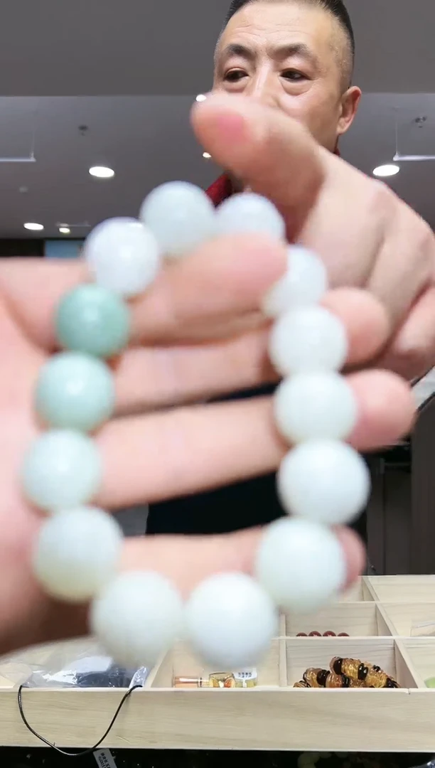 未镶嵌手链和田玉多样性发货其中发一