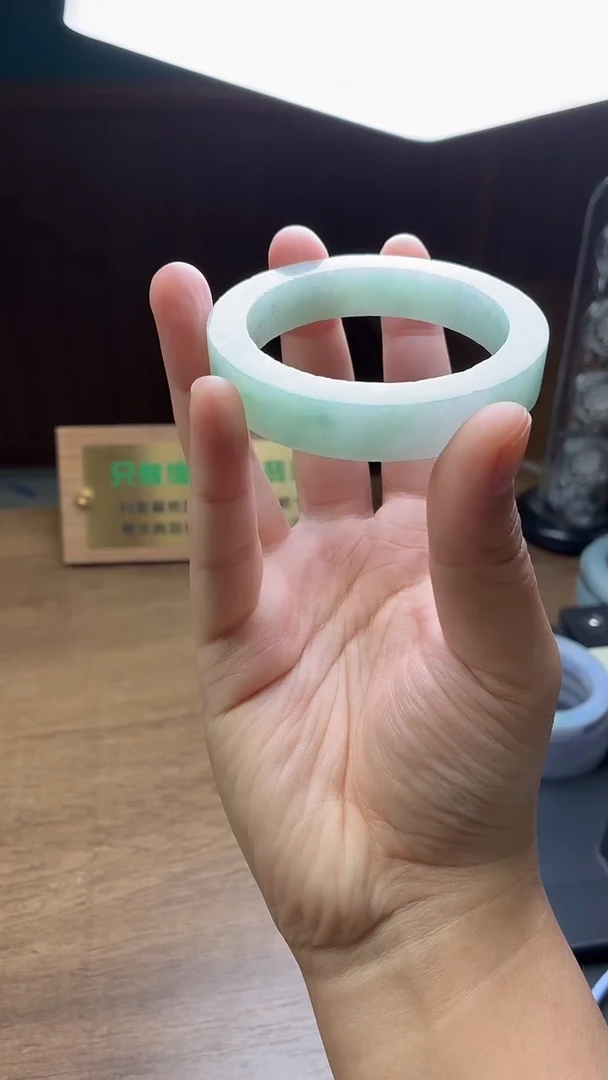 未镶嵌手镯定制翡翠奥****麻定制