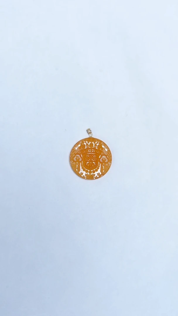 琥珀颈饰18K金镶嵌焦皮扎基吊坠