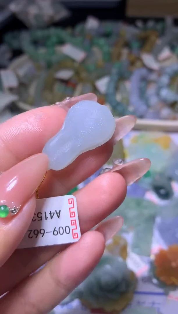 【闪购商品】定制翡翠未镶嵌MJX022155