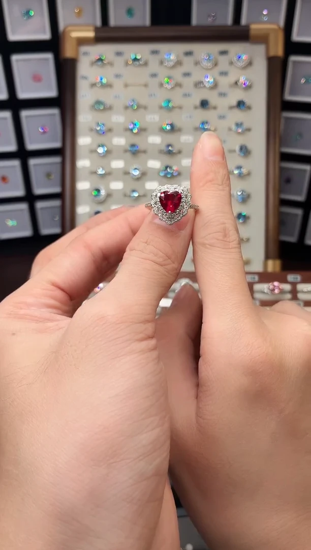 银S925镶嵌戒指红宝石1111
