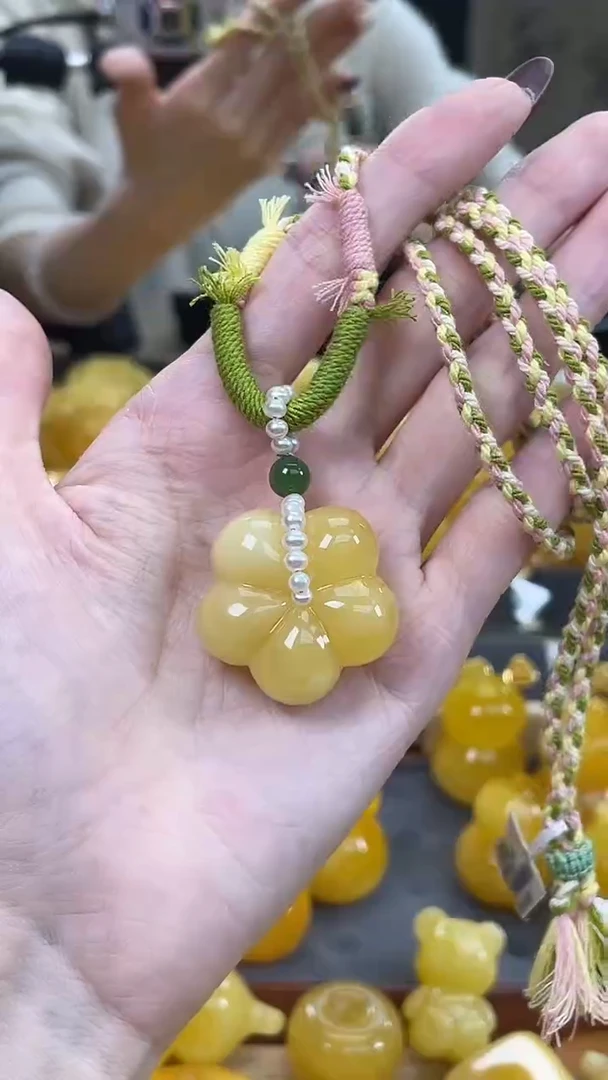 裸石琥珀未镶嵌j44