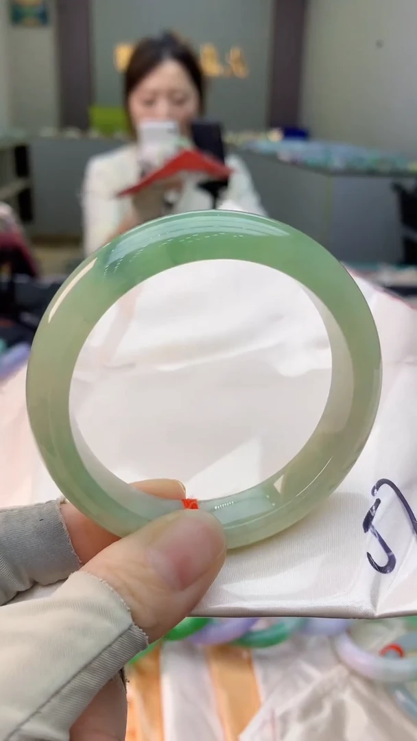 未镶嵌手镯翡翠0165313235