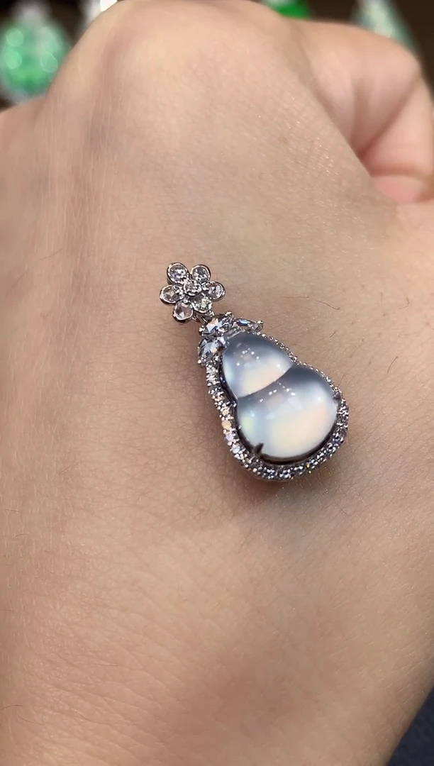 吊坠(不含链)18K金镶嵌翡翠D12