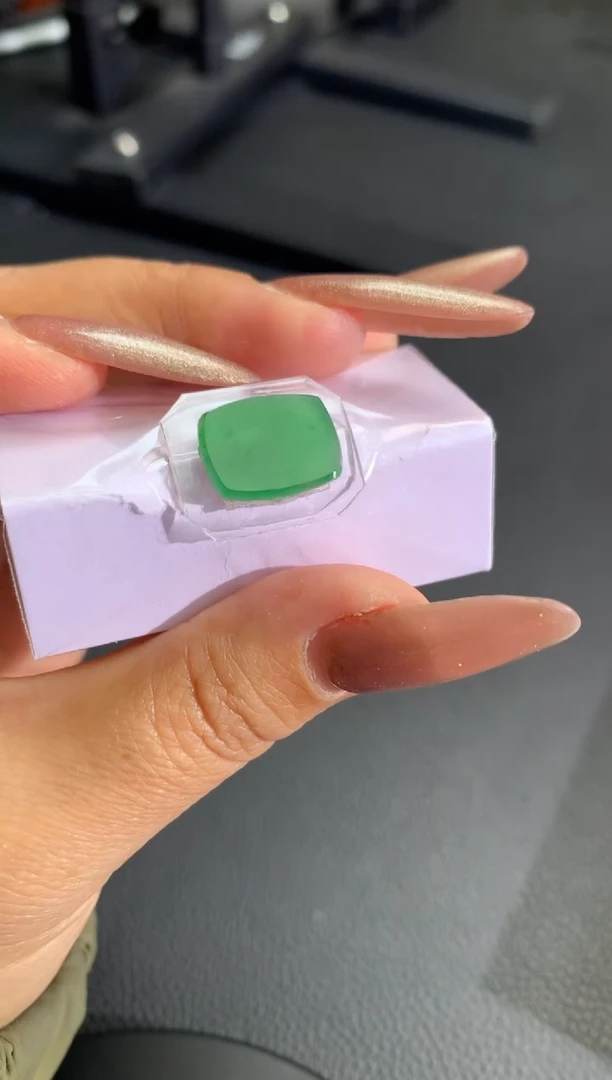 【闪购商品】定制翡翠未镶嵌翡翠