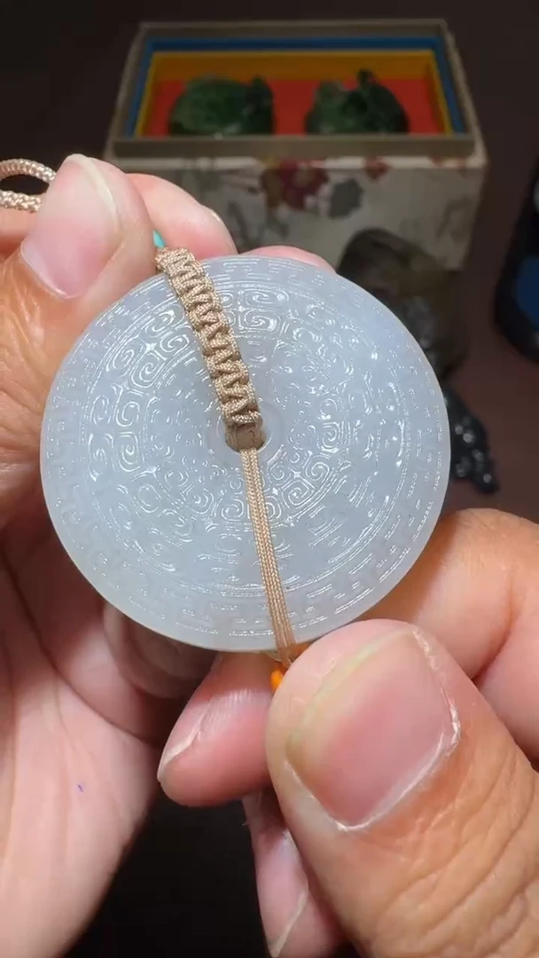 未镶嵌和田玉挂件和田玉